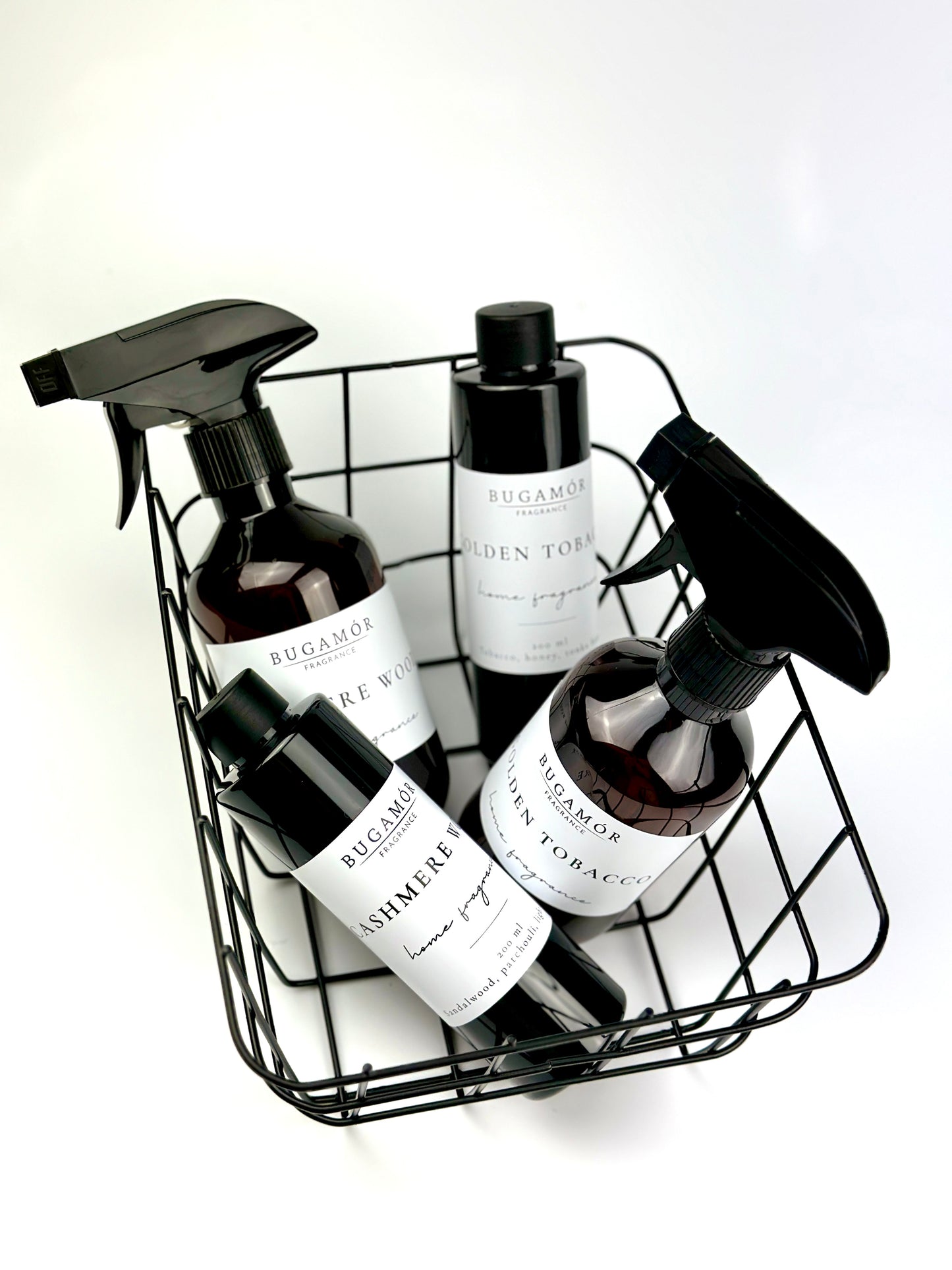 Purškiamas namų kvapas "Cashmere Wood" 300 ml